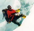 Профессиональные альпинисты возьмут в горы любителей