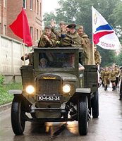Автопробег доставит в Тольятти копию Знамени Победы