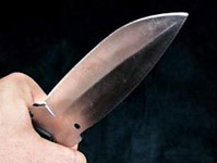 В Тольятти 54-летний ревнивец ударил свою сожительницу ножом