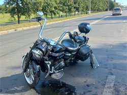 В Тольятти водитель на "Приоре" снес мотоциклиста  