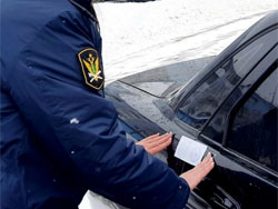 Судебные приставы арестовали машину жительницы Тольятти 