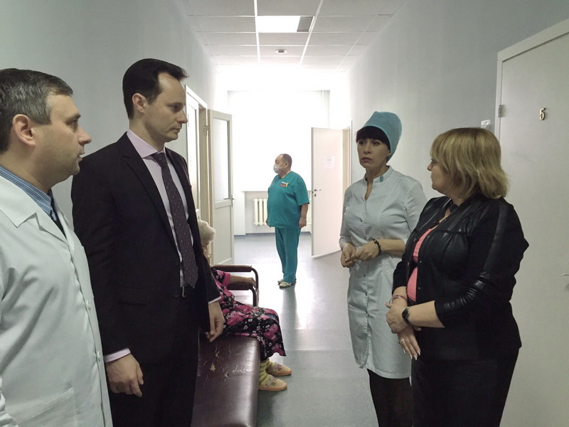 Обновление старейшей клиники на юге Волгограда будет продолжено